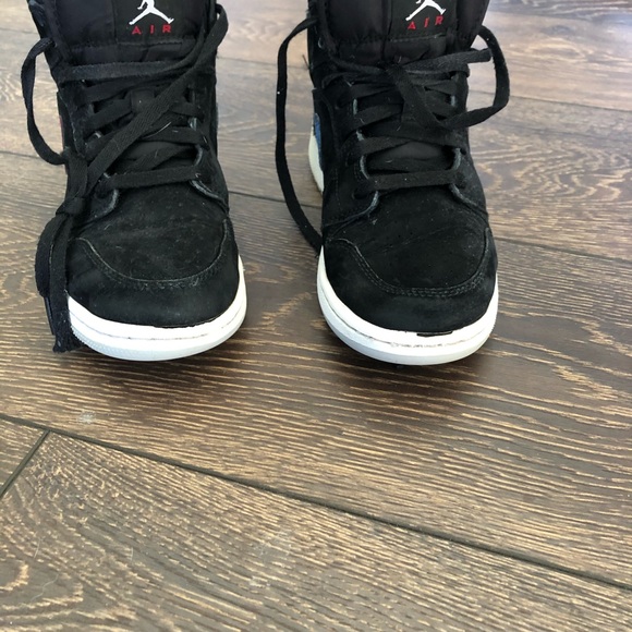 Nike Air Jordan 1 Retro Mid Boys Size 5 - Picture 10 of 14
